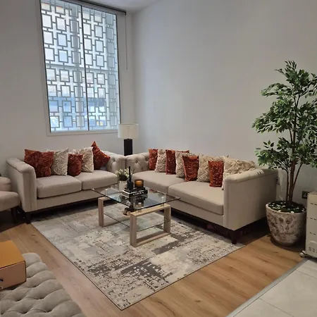 Chic Bradford (West Yorkshire)