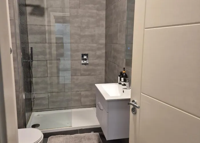 Chic * Bradford (West Yorkshire)